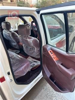 نیسان نەڤارا